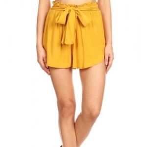 NWT! Dainty Paperbag Shorts in Canary